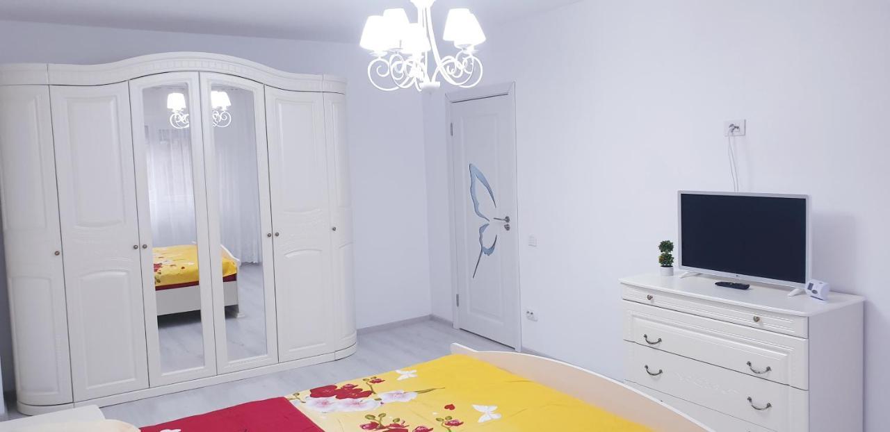 White Apartament, Braila Ngoại thất bức ảnh