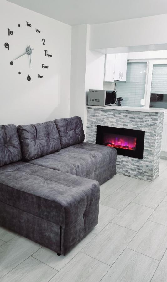 White Apartament, Braila Ngoại thất bức ảnh