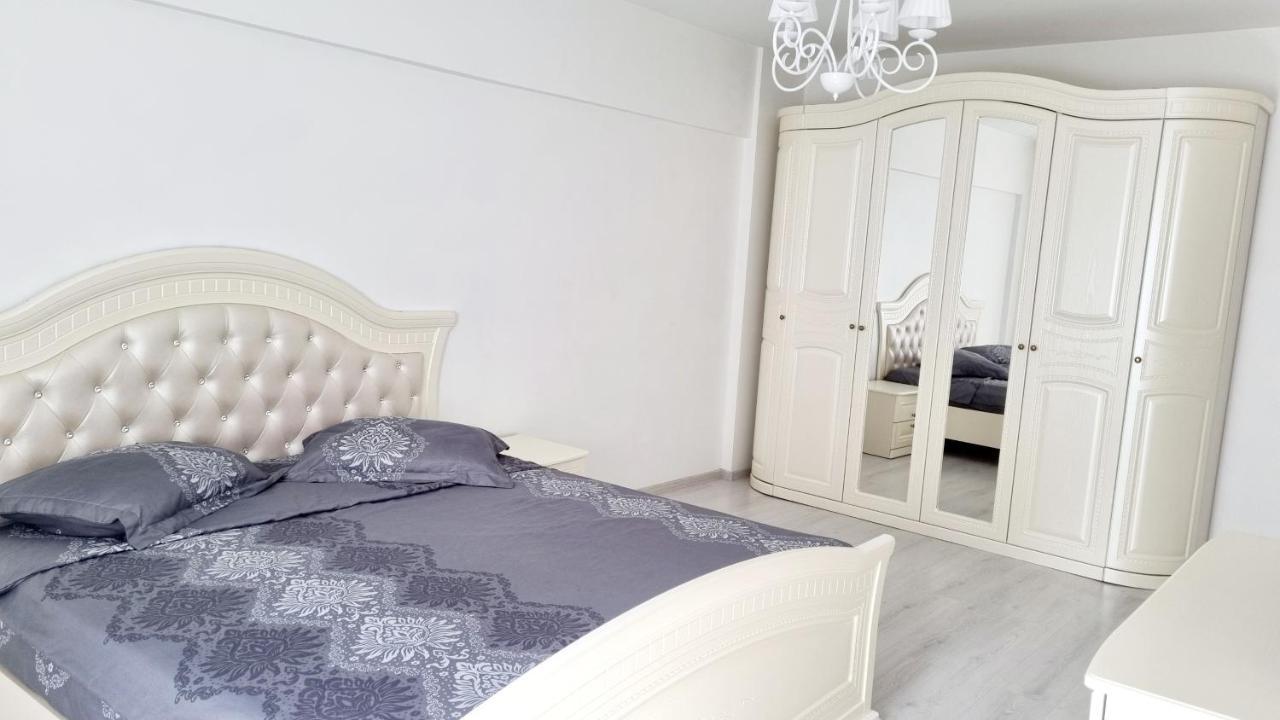 White Apartament, Braila Ngoại thất bức ảnh