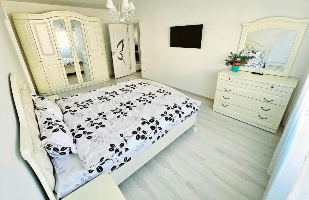 White Apartament, Braila Ngoại thất bức ảnh